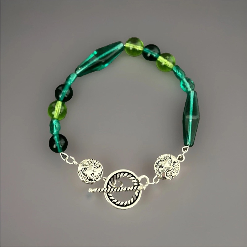 Geen beaded bracelet with silver charm #boho #festival # st. Patrick’s day - Picture 2 of 3